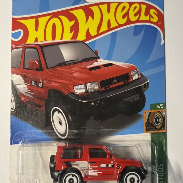 MITSUBISHI PAJERO EVOLUTION RED